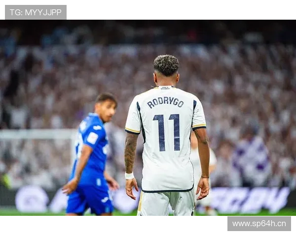 皇马重塑辉煌之路:新生代崛起与挑战 皇马重塑辉煌之路:新生代崛起与挑战